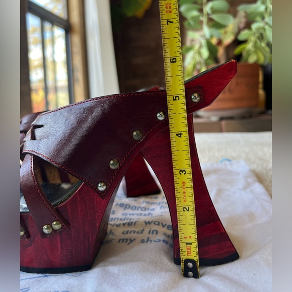 Fluevog RARE Vintage Platform Hi Joan Red--size 9 - Picture 4 of 10